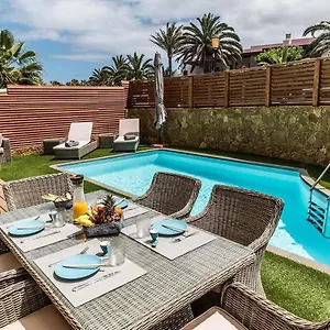 Paradise House: Piscina Privada, Playa 100m Corralejo